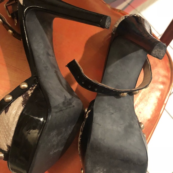 Snakeskin studded platform Michael Kor Heels 👠 - Picture 6 of 6